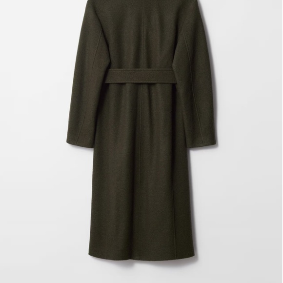 & Other Stories Voluminous Belted Wool Coat - Picture 4 of 8